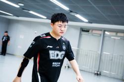 lol高校认证-C9碾压EDG，Tarzan开启传奇时刻2025世界赛2:1（釜山）